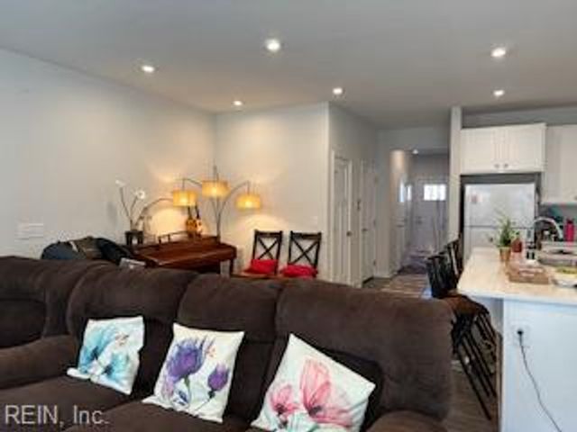 529 Bright Red RN, Chesapeake, VA 23323