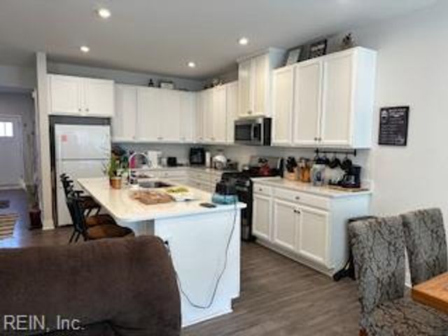 529 Bright Red RN, Chesapeake, VA 23323