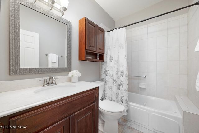 3841 S Placita De La Moneda, Green Valley, AZ 85622