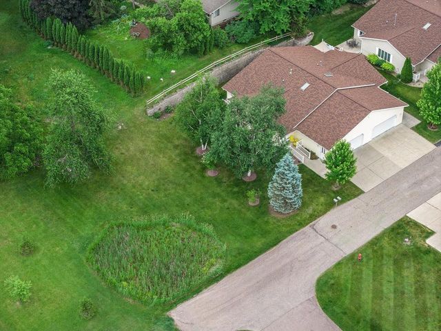 1720 N Hillcrest Drive, Baraboo, WI 53913