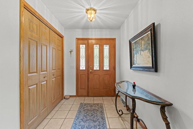1720 N Hillcrest Drive, Baraboo, WI 53913