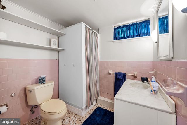 8227 LAUREL, Baltimore, MD 21234