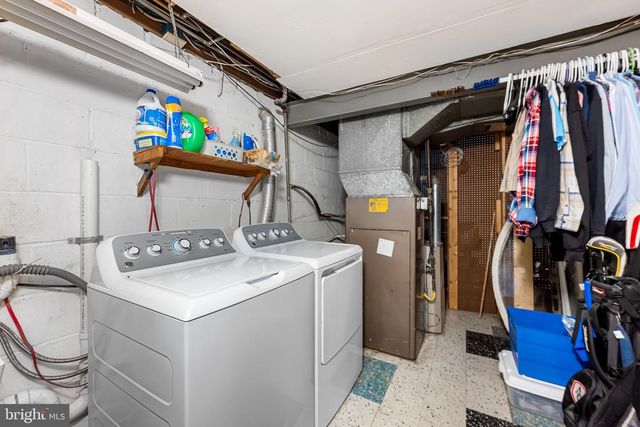 8227 LAUREL, Baltimore, MD 21234