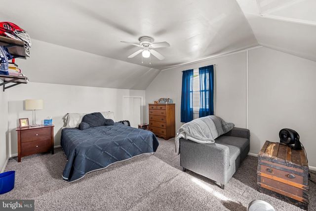 8227 LAUREL, Baltimore, MD 21234