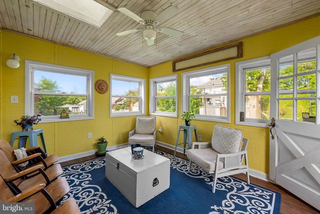 8227 LAUREL, Baltimore, MD 21234