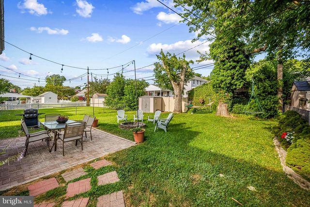 8227 LAUREL, Baltimore, MD 21234