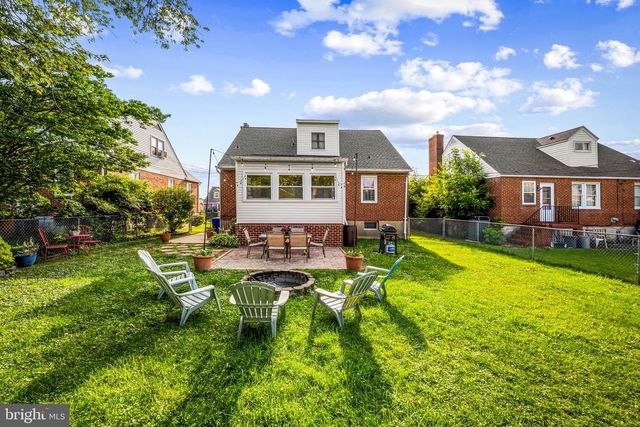 8227 LAUREL, Baltimore, MD 21234