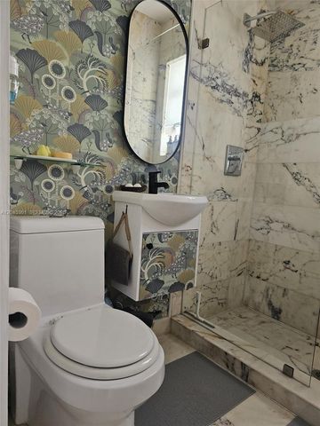 801 8th St 201, Miami Beach, FL 33139