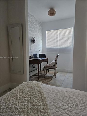 801 8th St 201, Miami Beach, FL 33139