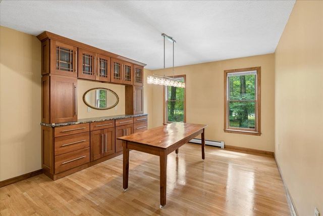 4 Berge Lane, Derry, NH 03038