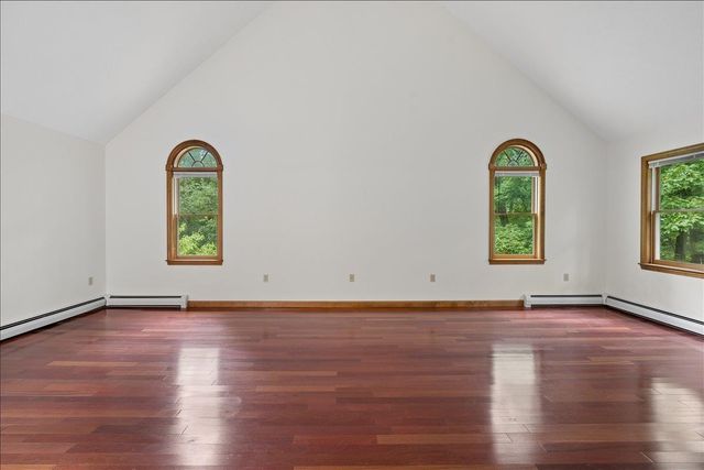 4 Berge Lane, Derry, NH 03038