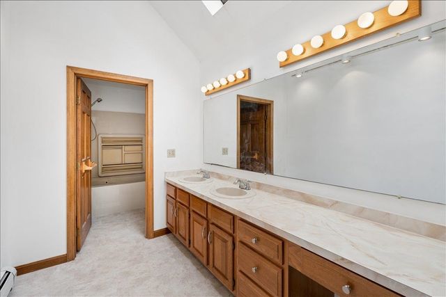 4 Berge Lane, Derry, NH 03038