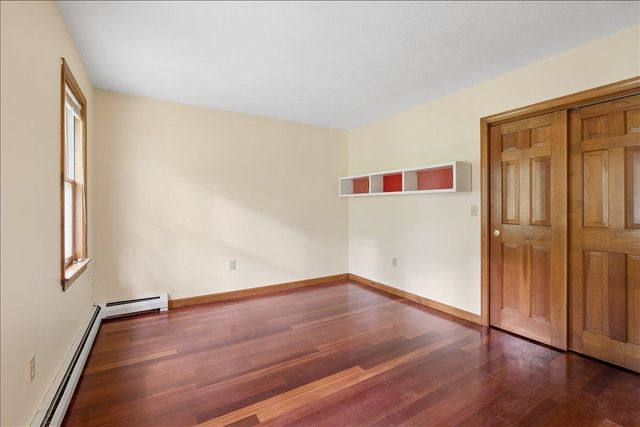 4 Berge Lane, Derry, NH 03038