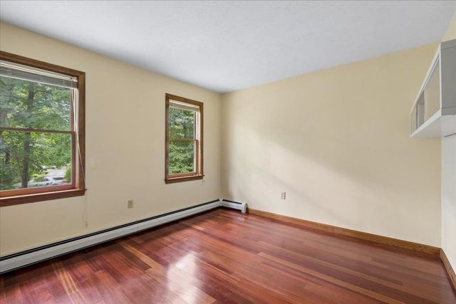 4 Berge Lane, Derry, NH 03038