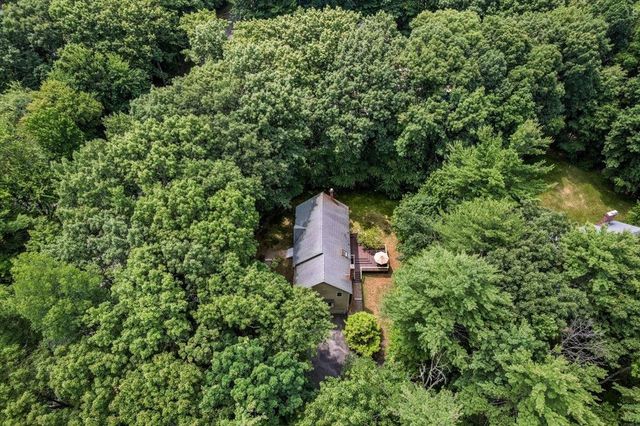 4 Berge Lane, Derry, NH 03038