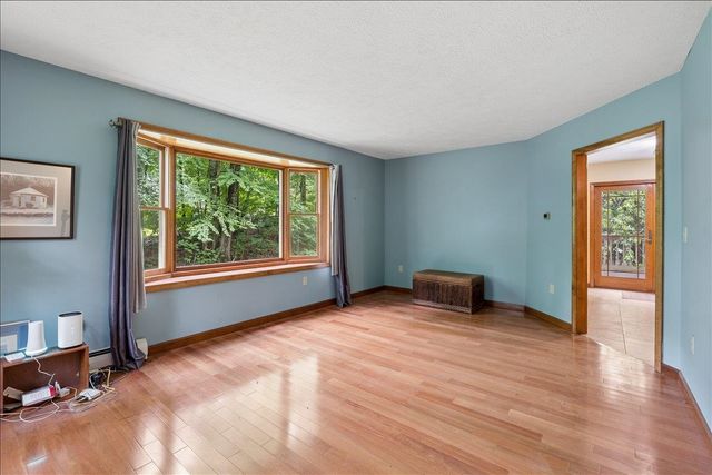 4 Berge Lane, Derry, NH 03038