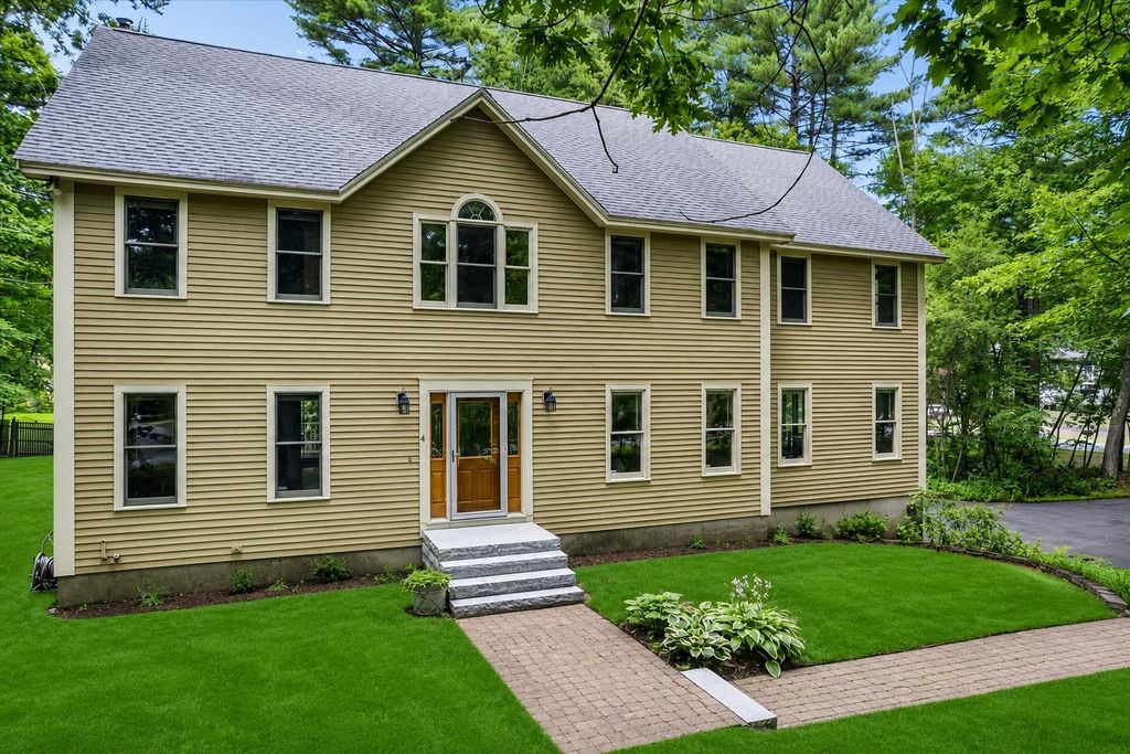 4 Berge Lane, Derry, NH 03038