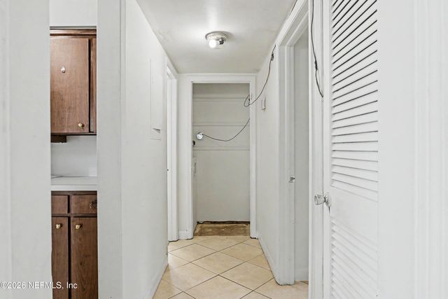 1557 EL PRADO Road 1, Jacksonville, FL 32216