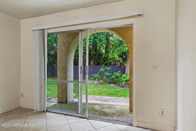 1557 EL PRADO Road 1, Jacksonville, FL 32216