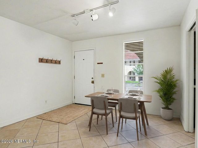 1557 EL PRADO Road 1, Jacksonville, FL 32216