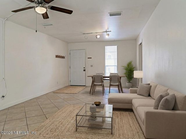 1557 EL PRADO Road 1, Jacksonville, FL 32216