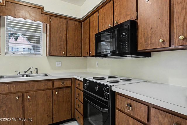 1557 EL PRADO Road 1, Jacksonville, FL 32216