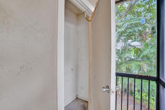 2301 N Congress Avenue 27, Boynton Beach, FL 33436