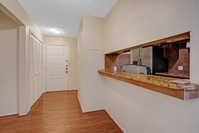 2301 N Congress Avenue 27, Boynton Beach, FL 33436