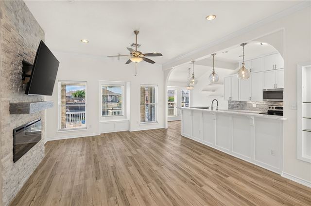 15934 Palo Seco Dr, Corpus Christi, TX 78418