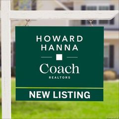 33 Stonecutter Road, Levittown, NY 11756