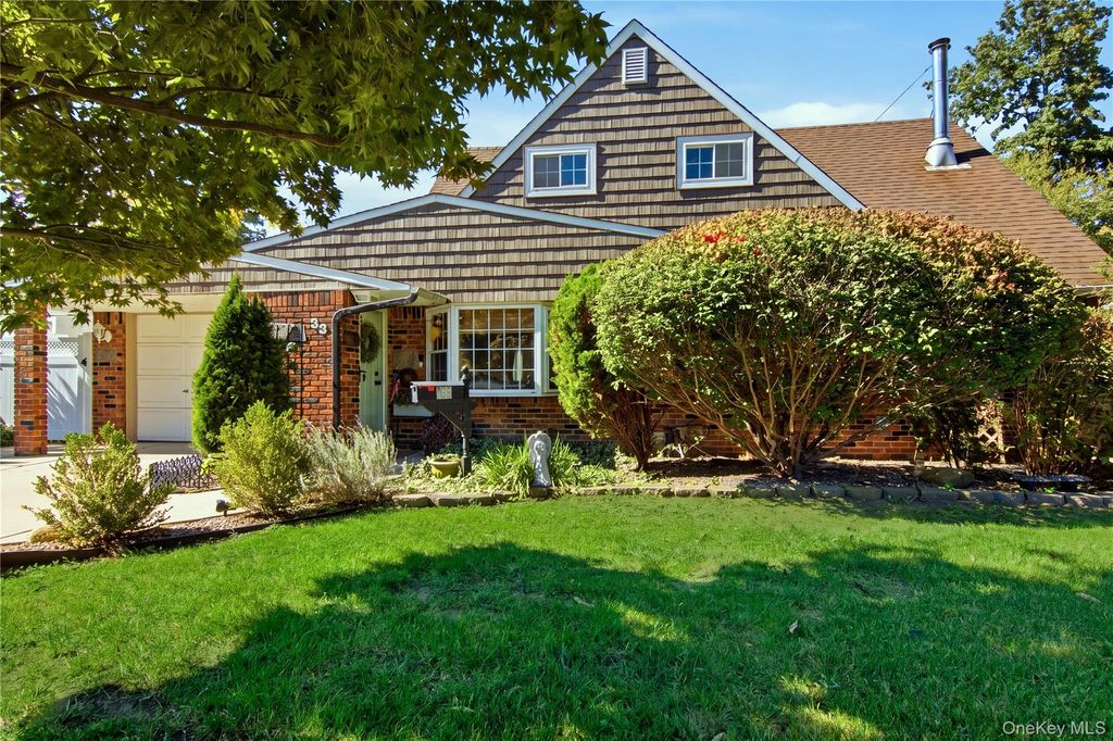 33 Stonecutter Road, Levittown, NY 11756 — photo 2