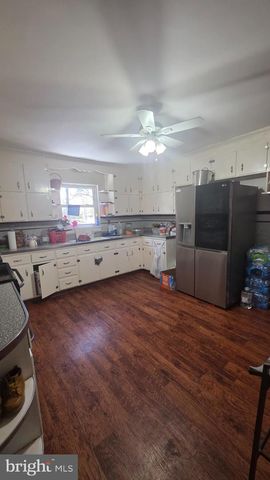 10439 ASHCAKE RD, Ashland, VA 23005