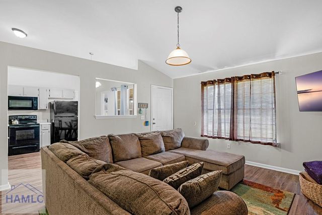 617 Oak Street, Hinesville, GA 31313