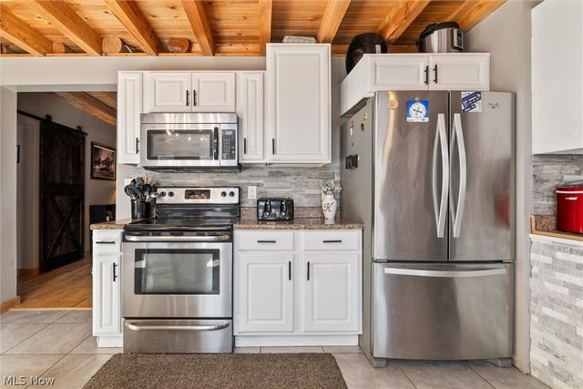 4911 Miller Road, Lowellville, OH 44436