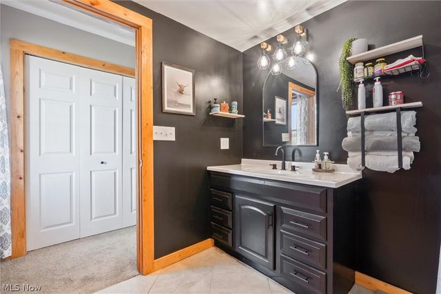 4911 Miller Road, Lowellville, OH 44436