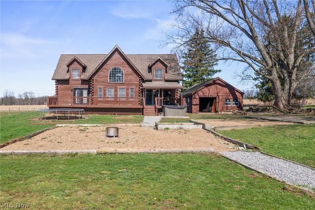 4911 Miller Road, Lowellville, OH 44436