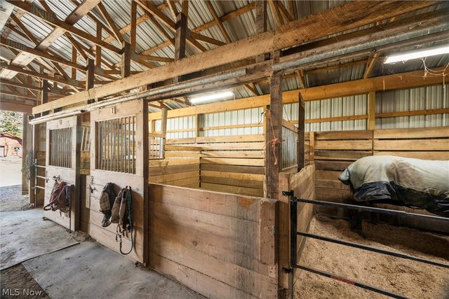 4911 Miller Road, Lowellville, OH 44436