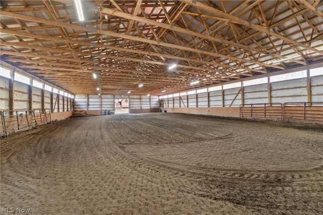 4911 Miller Road, Lowellville, OH 44436