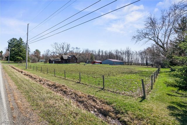 4911 Miller Road, Lowellville, OH 44436