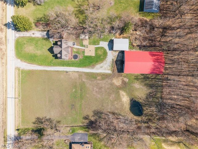 4911 Miller Road, Lowellville, OH 44436