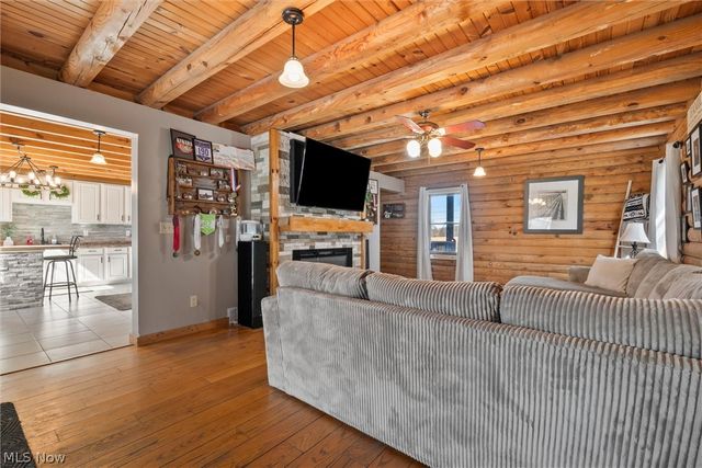 4911 Miller Road, Lowellville, OH 44436