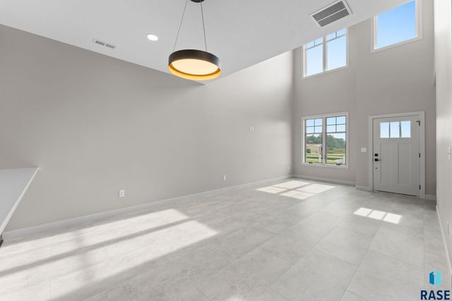 100 N Bryggen Pl Place, Sioux Falls, SD 57107