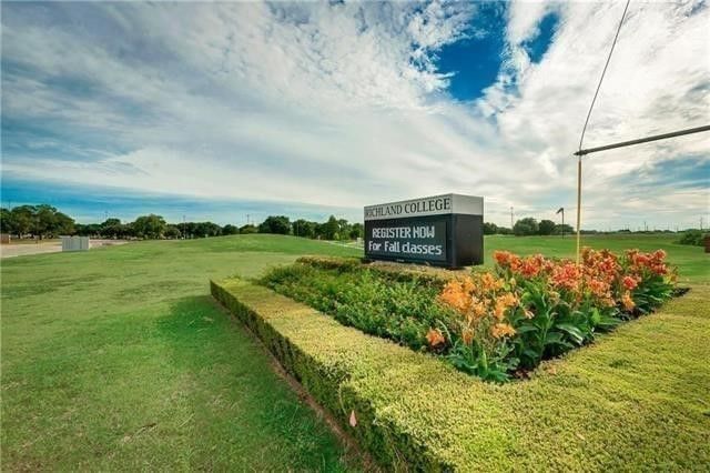 9801 Walnut Street A305, Dallas, TX 75243
