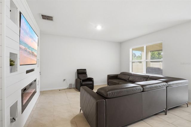 3577 YARIAN DRIVE, Haines City, FL 33844