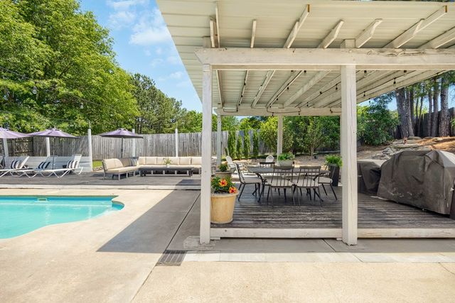 6988 Oakwood Way, Columbus, GA 31904