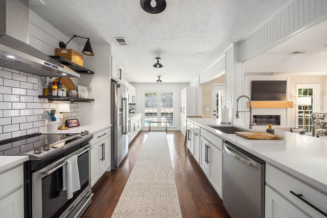 6988 Oakwood Way, Columbus, GA 31904