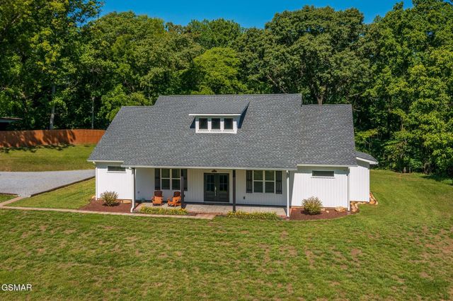 3882 Thomas Cross Road, Sevierville, TN 37876