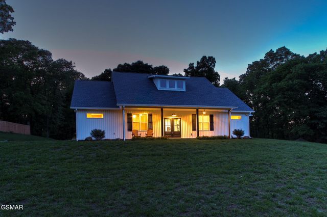 3882 Thomas Cross Road, Sevierville, TN 37876