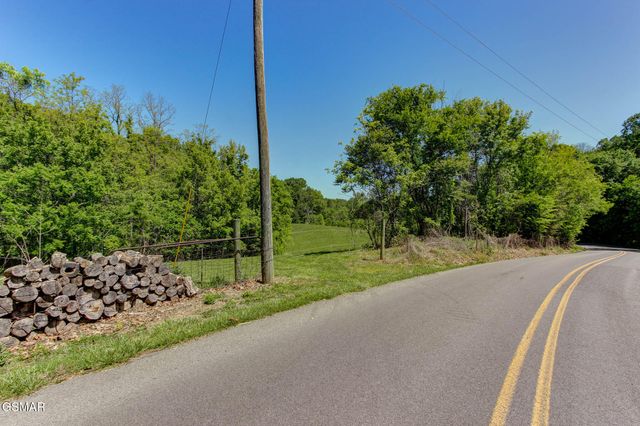 3882 Thomas Cross Road, Sevierville, TN 37876