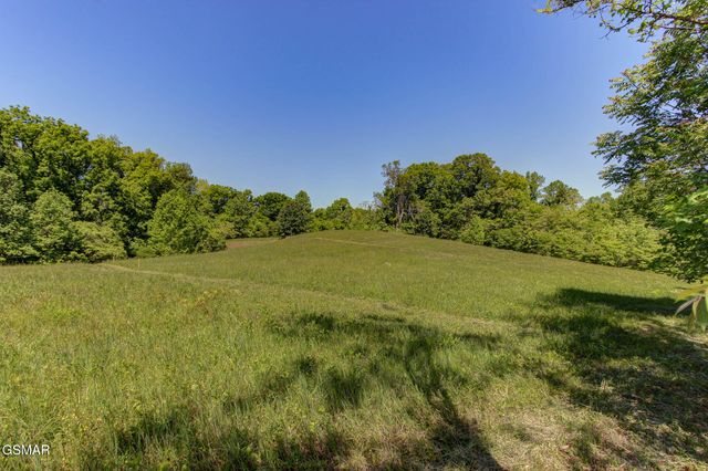 3882 Thomas Cross Road, Sevierville, TN 37876